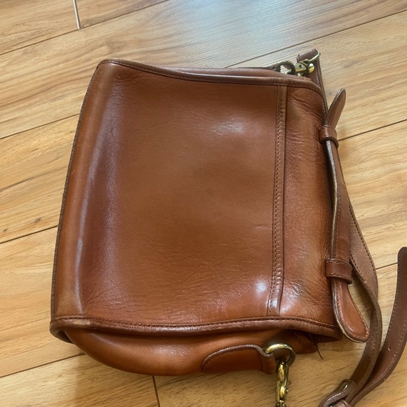 Vintage brown leather cross body satchel - Picture 6 of 6